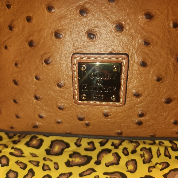 NWT DOONEY & BOURKE Ostrich Domed Crossbody with DUST BAG - Picture 5 of 5